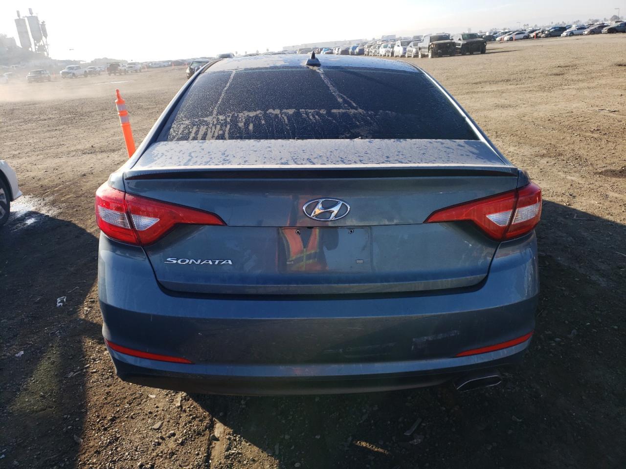 2017 HYUNDAI SONATA SE - Фото 6
