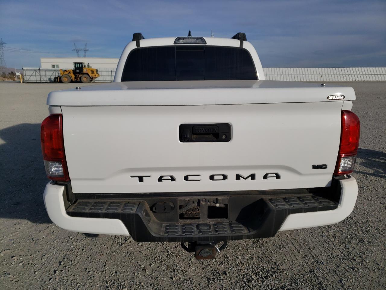 2017 TOYOTA TACOMA DOU - Фото 6