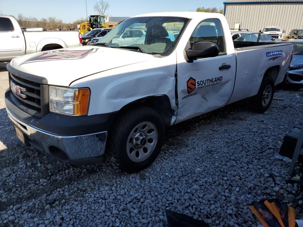 2013 GMC SIERRA C15 car image