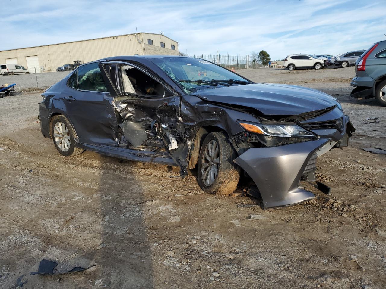 2018 TOYOTA CAMRY L - Image 4