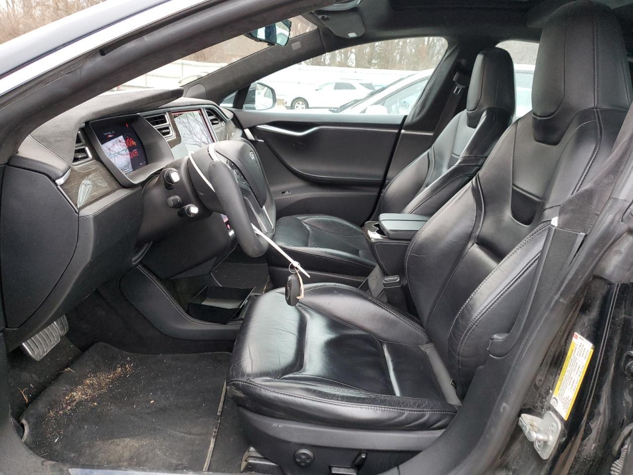 2015 TESLA MODEL S P8 - Image 7