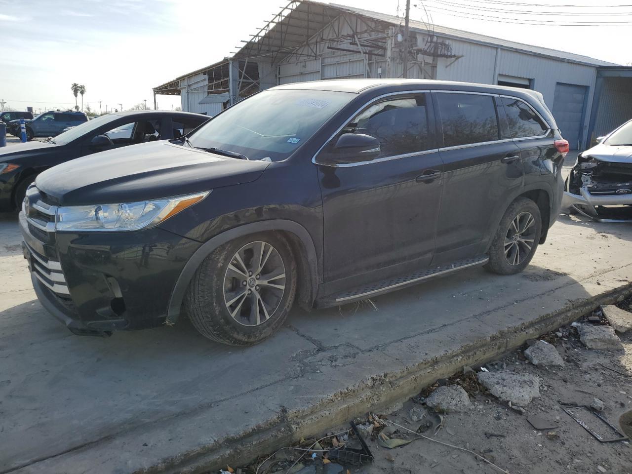 2019 TOYOTA HIGHLANDER car image