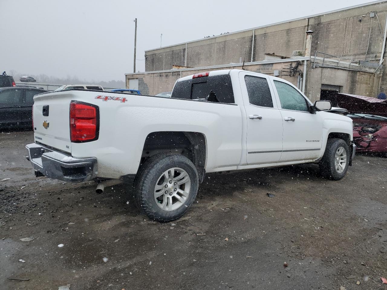 2015 CHEVROLET SILVERADO - Фото 3