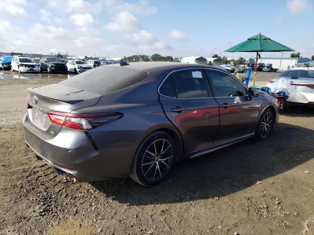 2021 Toyota Camry Se - Фото 3