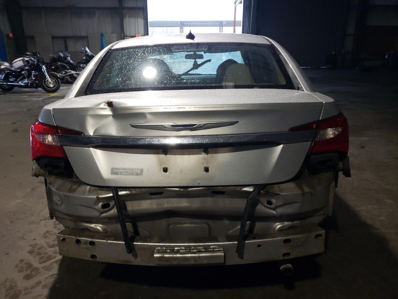 2012 CHRYSLER 200 LX - Image 6