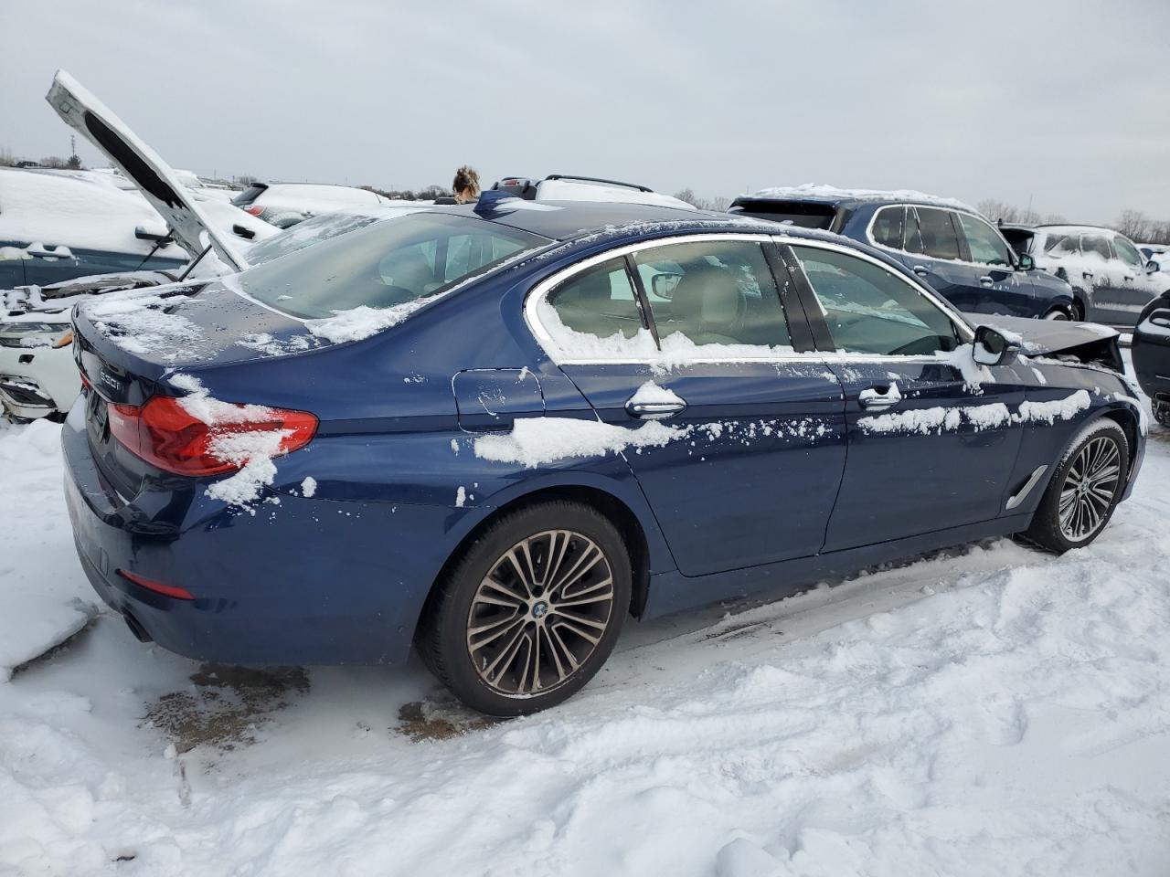 2018 BMW 530 XI - Фото 3