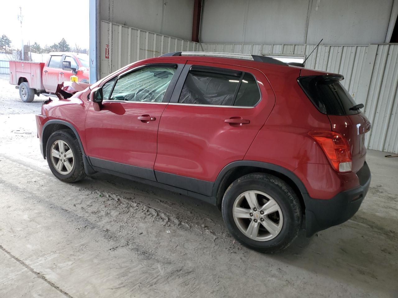 2015 CHEVROLET TRAX 1LT - Фото 2