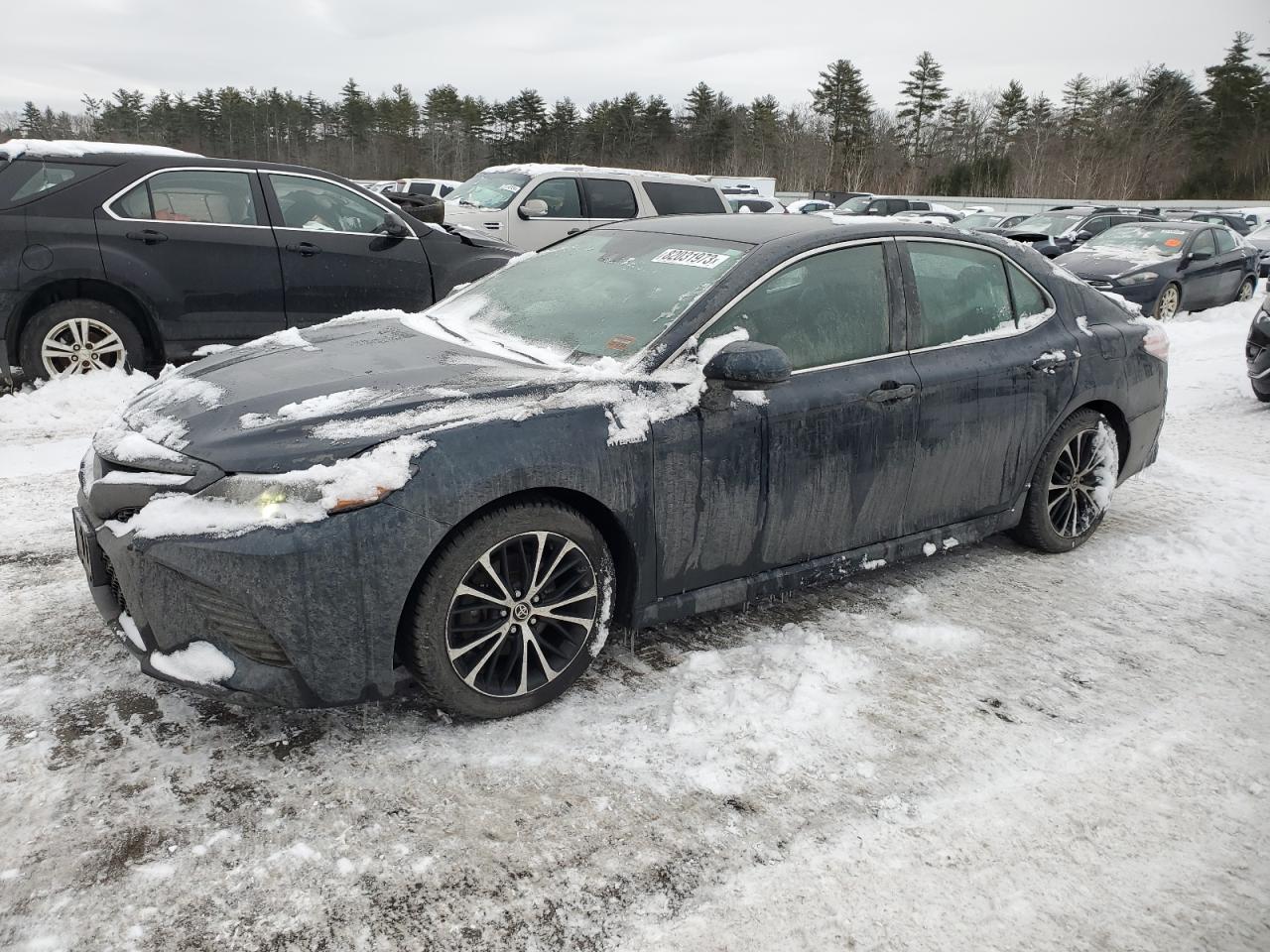 2020 TOYOTA CAMRY SE