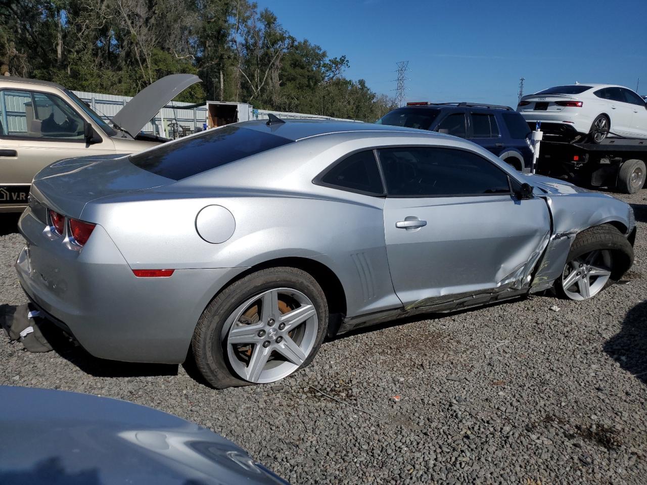2011 CHEVROLET CAMARO LT - Фото 3