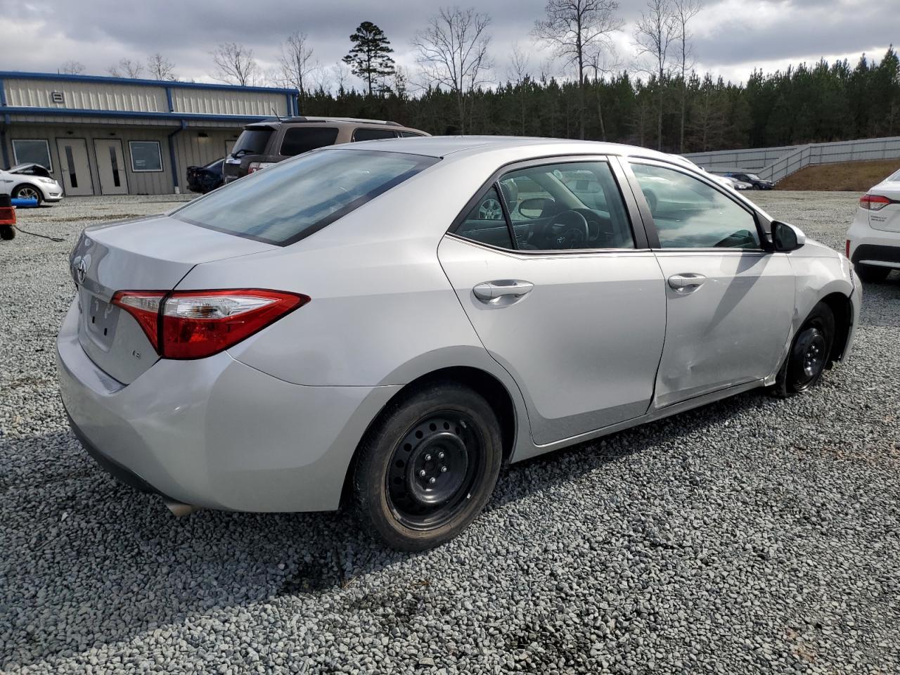 2015 TOYOTA COROLLA L - Image 3