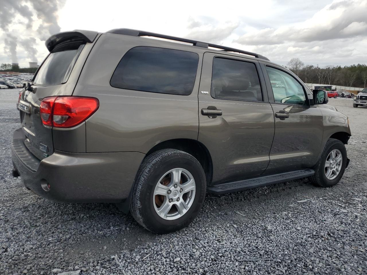 2014 TOYOTA SEQUOIA SR - Image 3