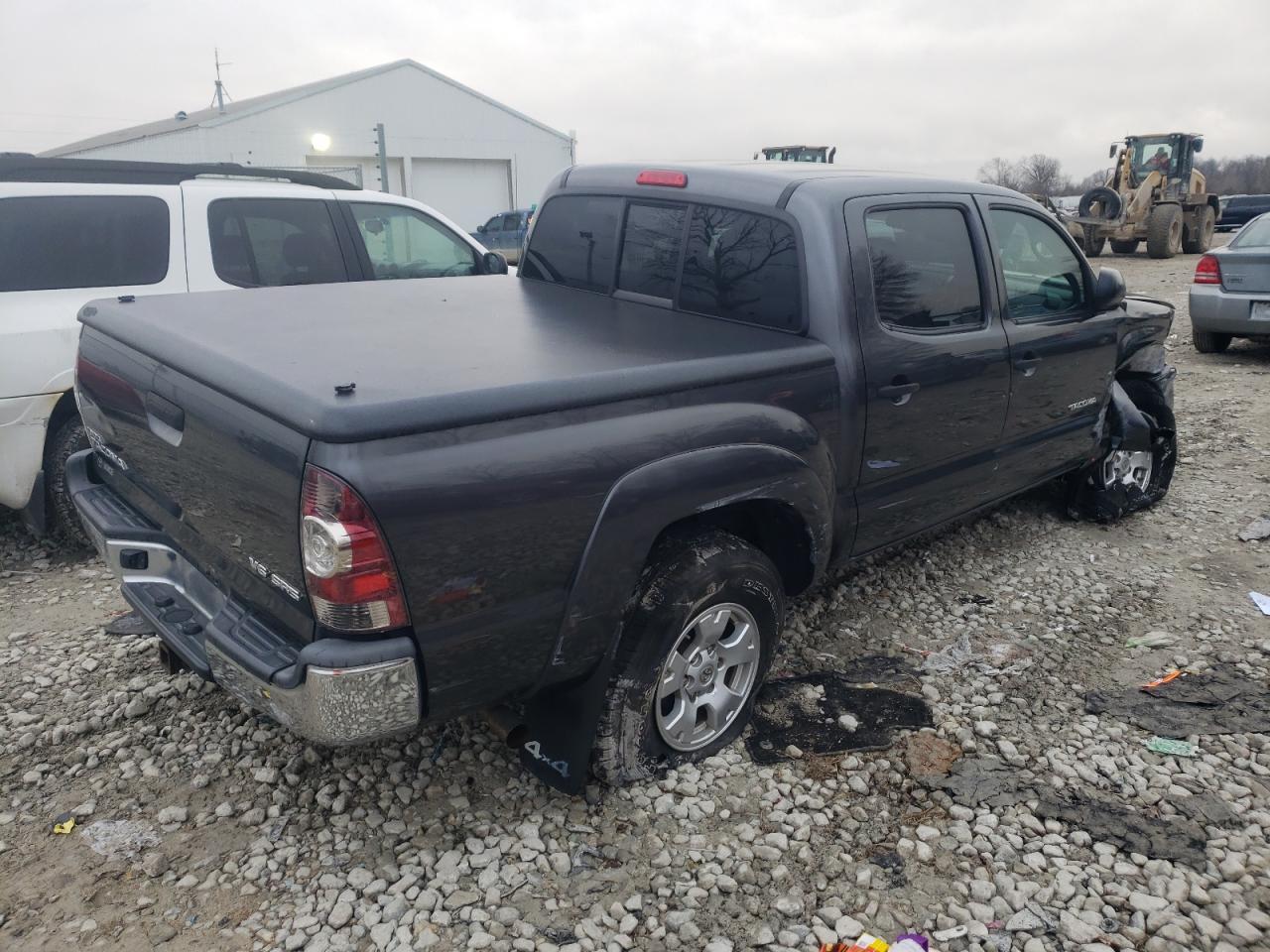 2013 TOYOTA TACOMA DOU - Image 3