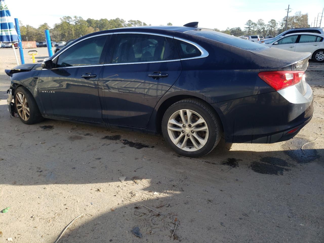 2017 CHEVROLET MALIBU LT - Image 2