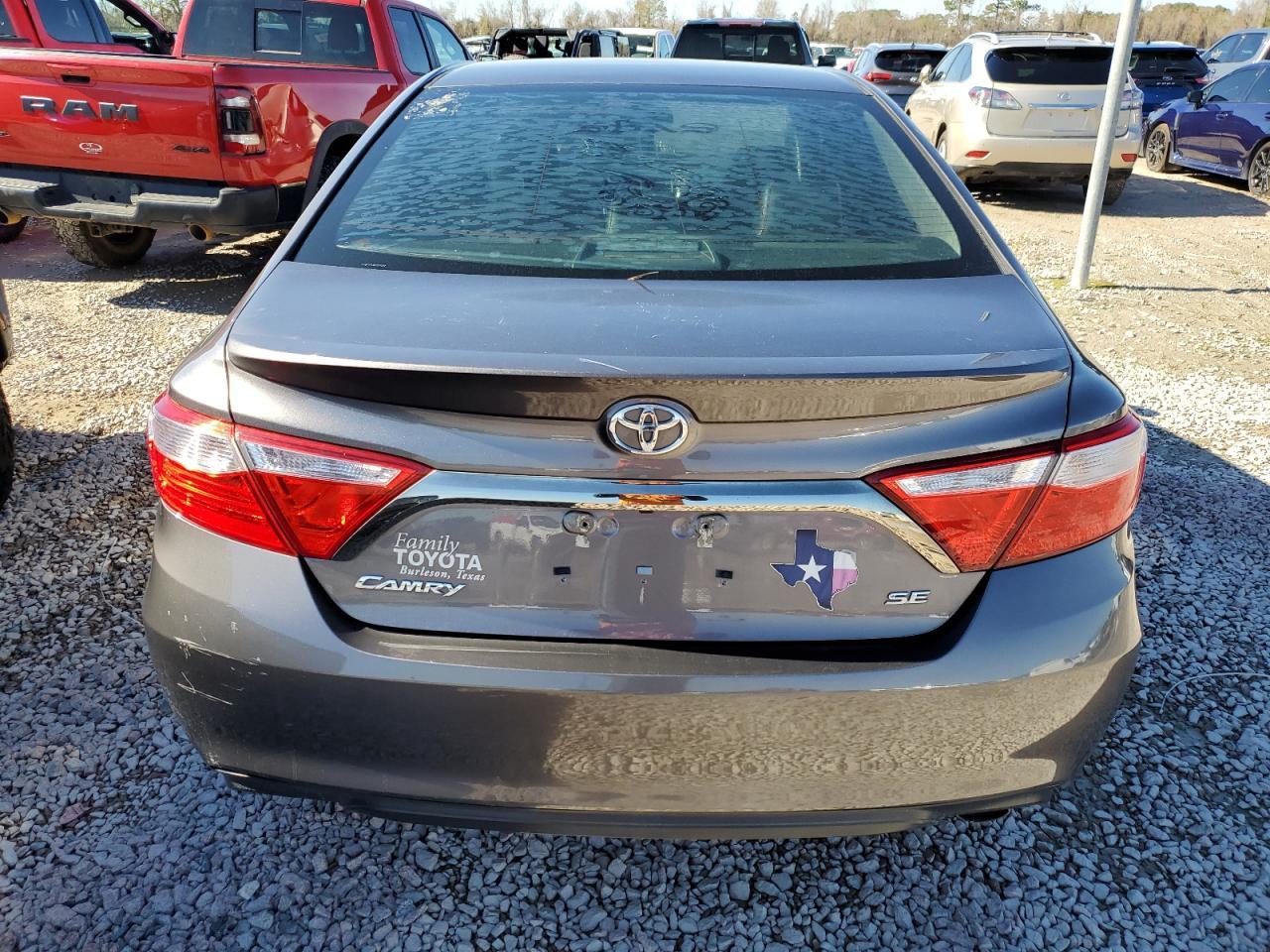 2016 TOYOTA CAMRY LE - Image 6