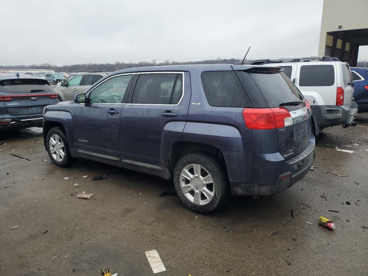 2013 GMC TERRAIN SL - Фото 2