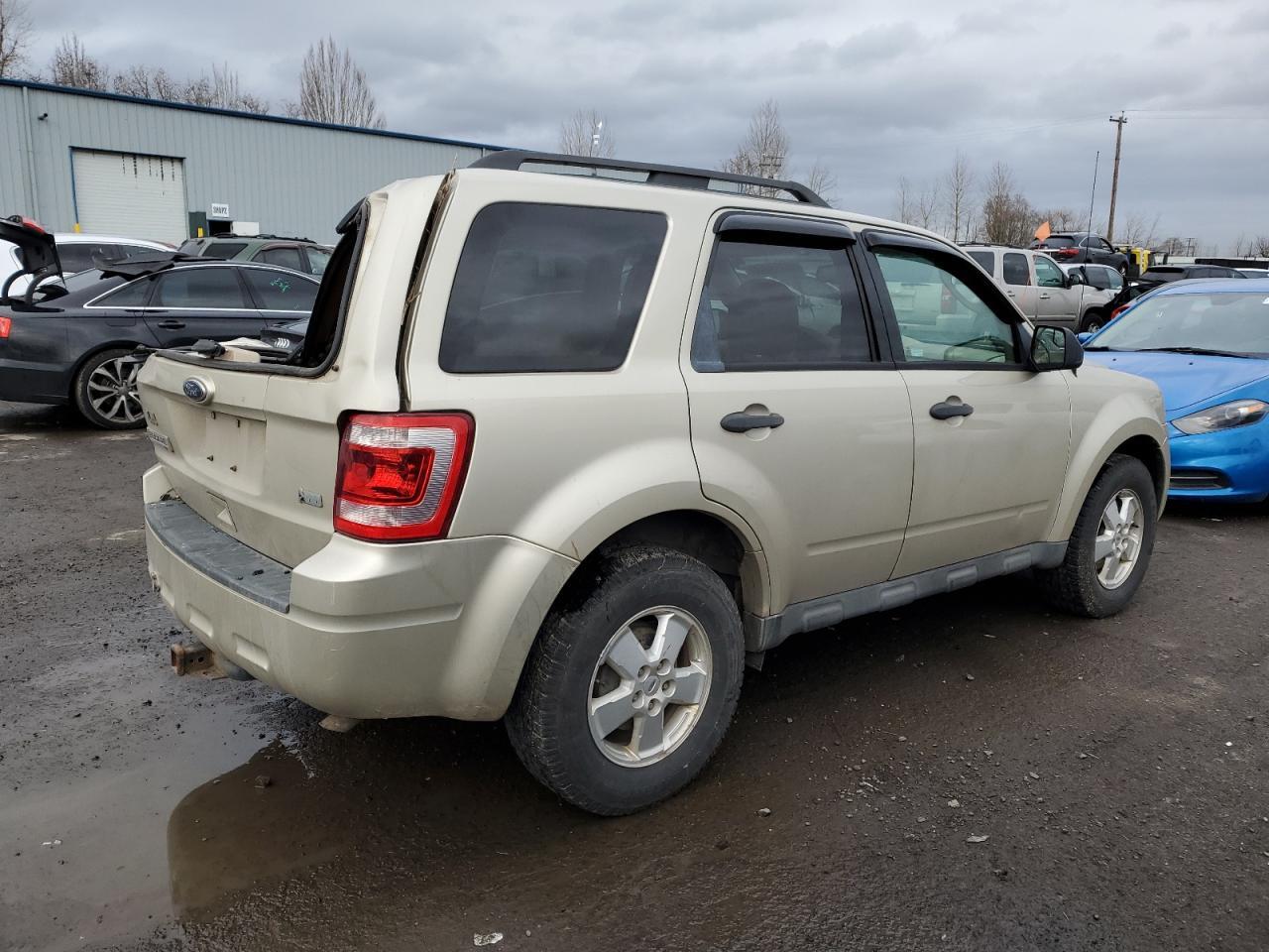 2012 FORD ESCAPE XLT - Фото 3