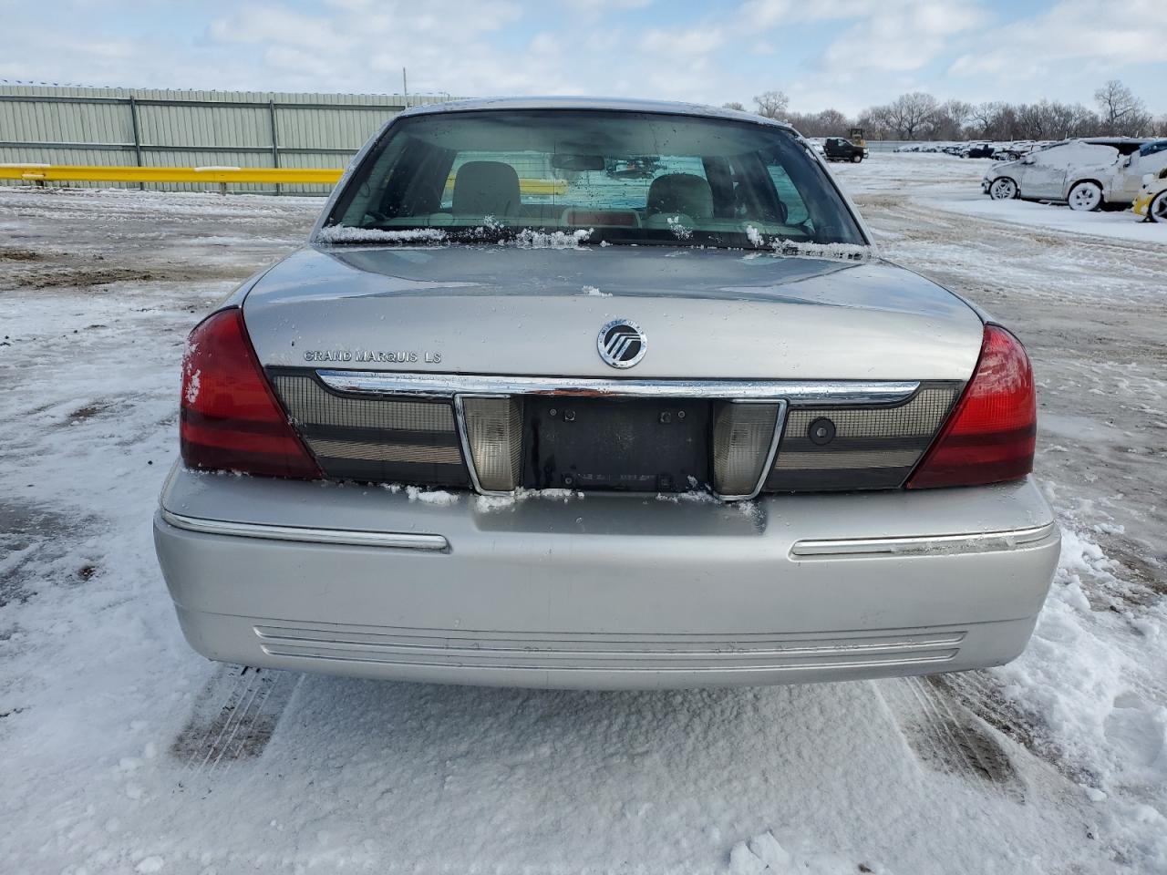 2010 MERCURY GRAND MARQ - Image 6