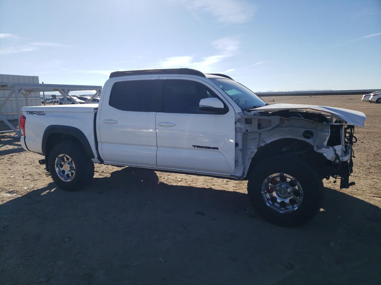 2017 TOYOTA TACOMA DOU - Фото 4