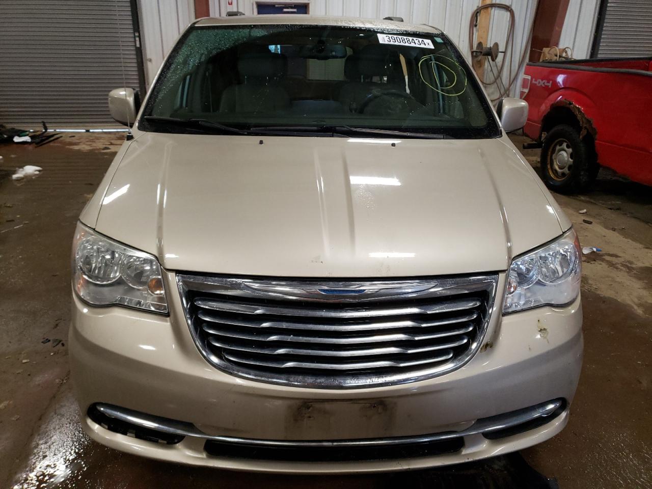 2014 CHRYSLER TOWN & COU - Image 5