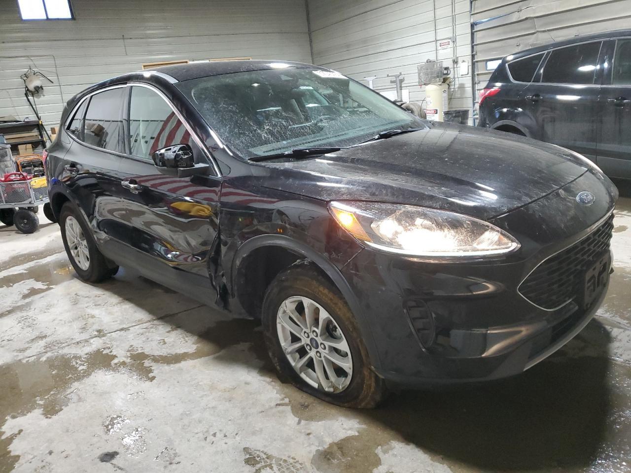 2020 FORD ESCAPE SE - Image 4
