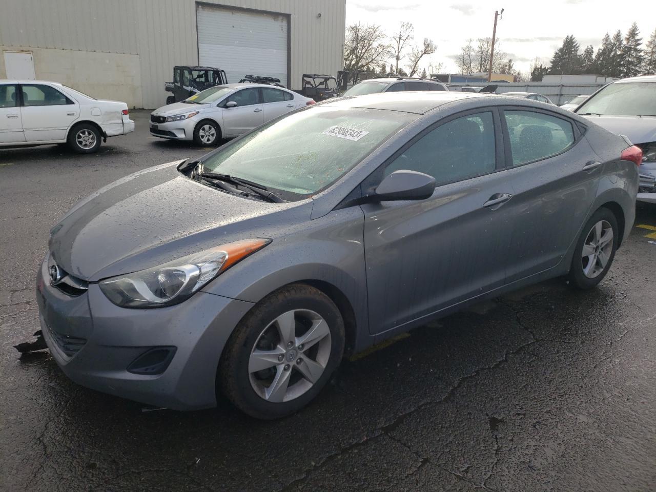 2013 HYUNDAI ELANTRA GL