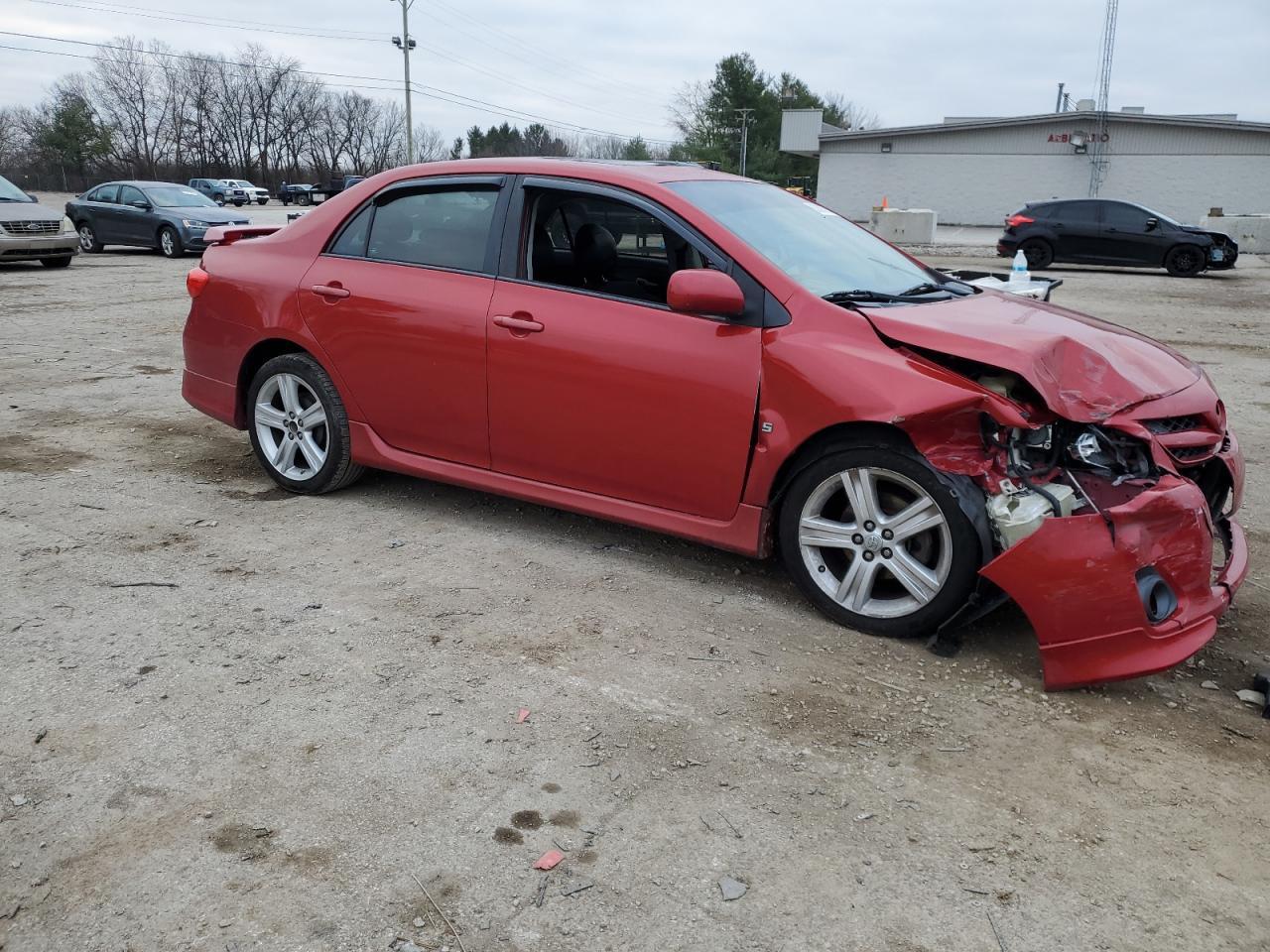 2013 TOYOTA COROLLA BA - Фото 4