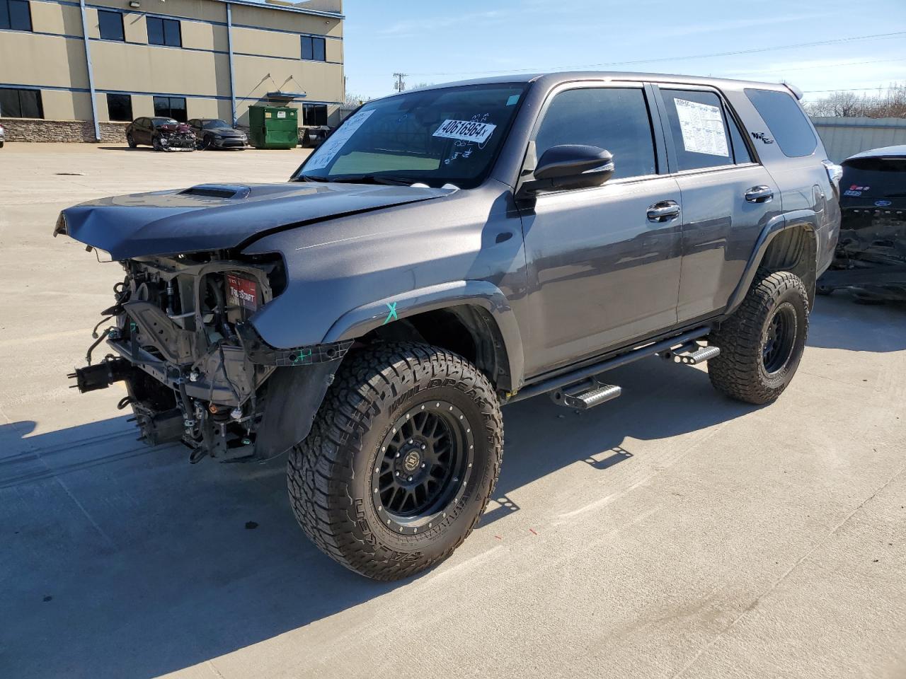 2018 TOYOTA 4RUNNER SR