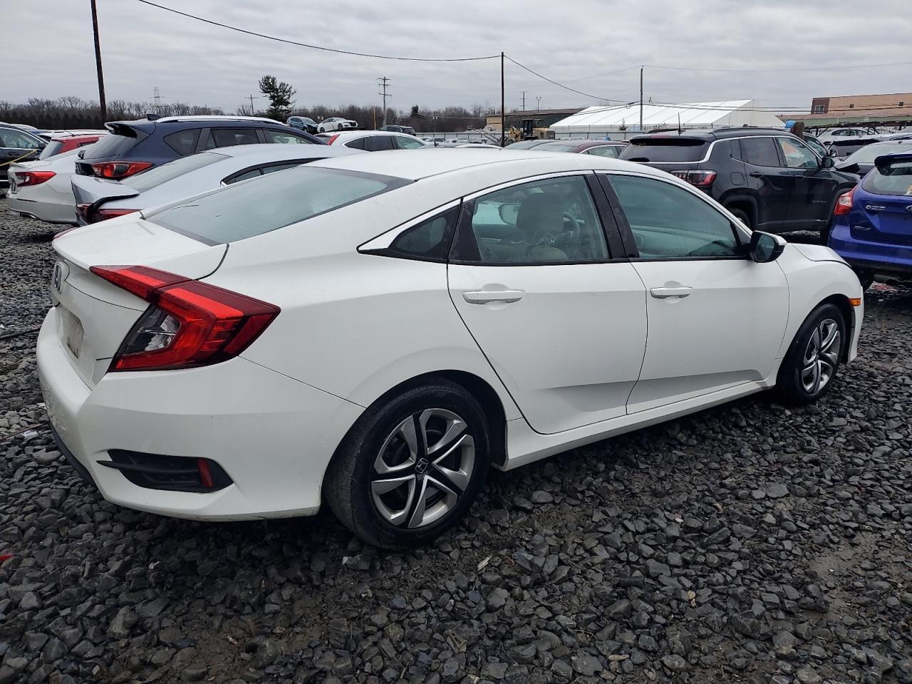 2017 HONDA CIVIC LX - Фото 3