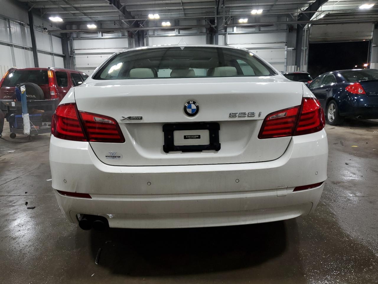 2013 BMW 528 XI - Image 6