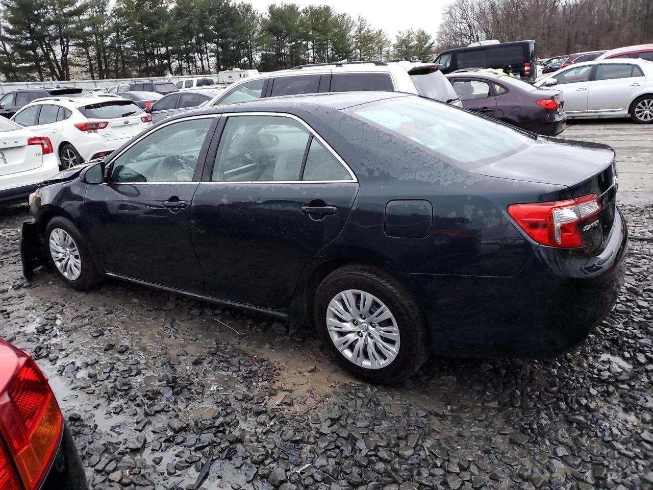 2013 TOYOTA CAMRY L - Фото 2