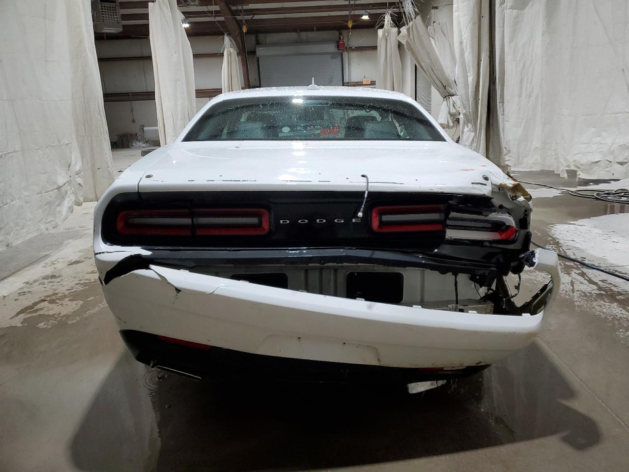2017 DODGE CHALLENGER - Image 6