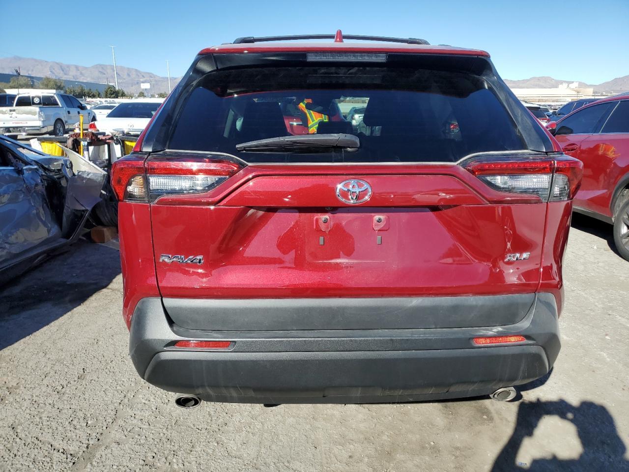 2022 TOYOTA RAV4 XLE - Image 6