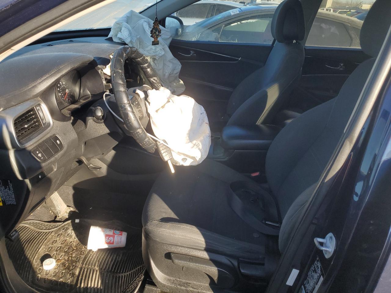 2016 KIA SORENTO LX - Image 7
