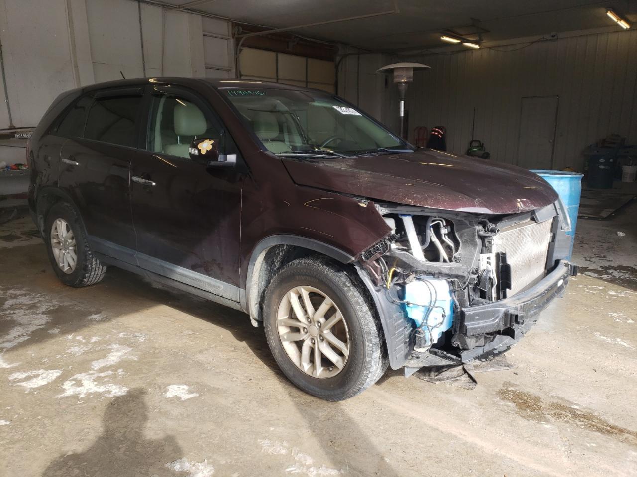 2015 KIA SORENTO LX - Image 4