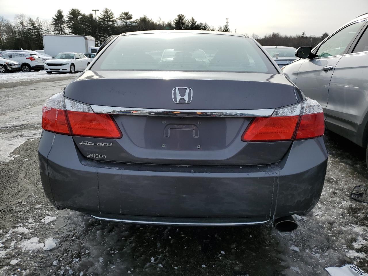 2014 HONDA ACCORD LX - Image 6