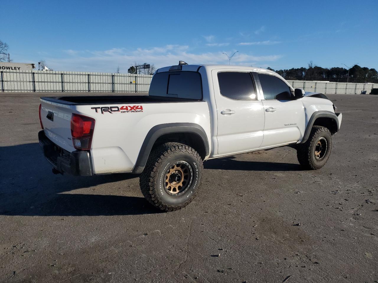 2019 TOYOTA TACOMA DOU - Image 3