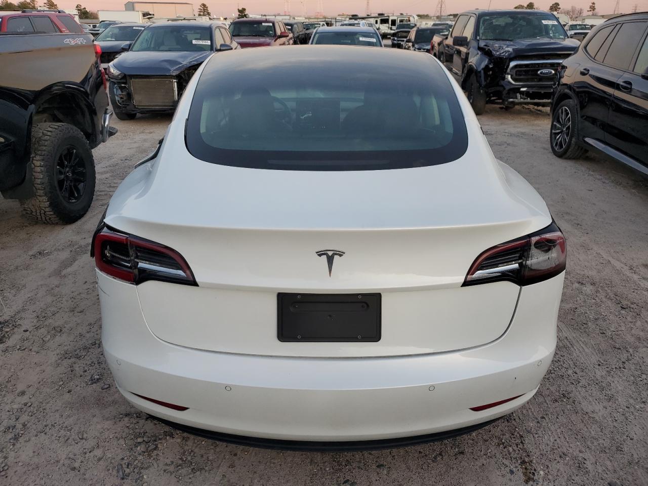 2021 TESLA MODEL 3 - Фото 6