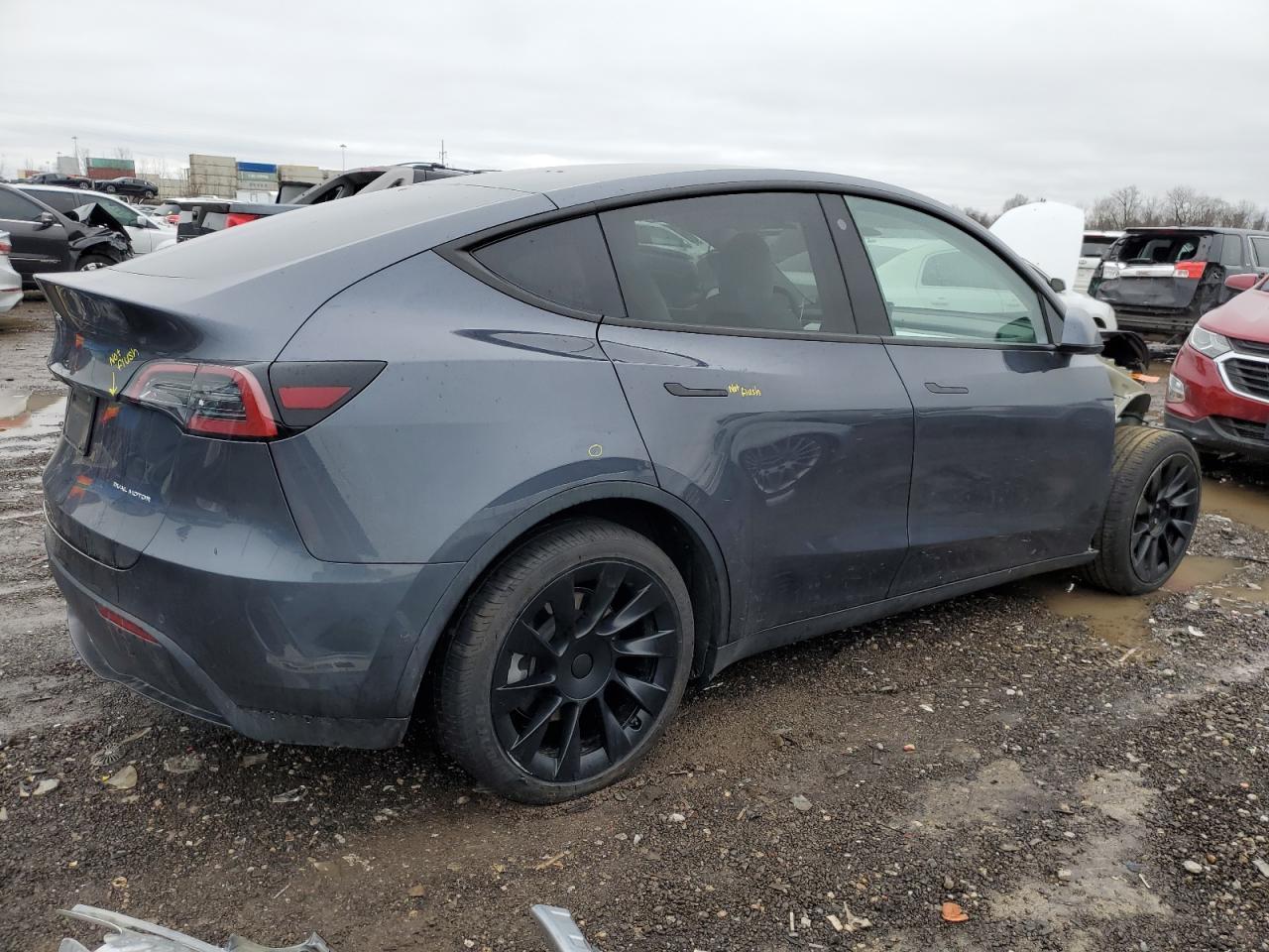 2022 TESLA MODEL Y - Фото 3