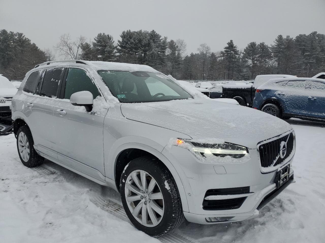 2016 VOLVO XC90 T6 - Фото 4