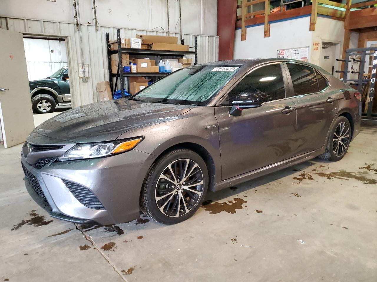 2019 TOYOTA CAMRY L car image