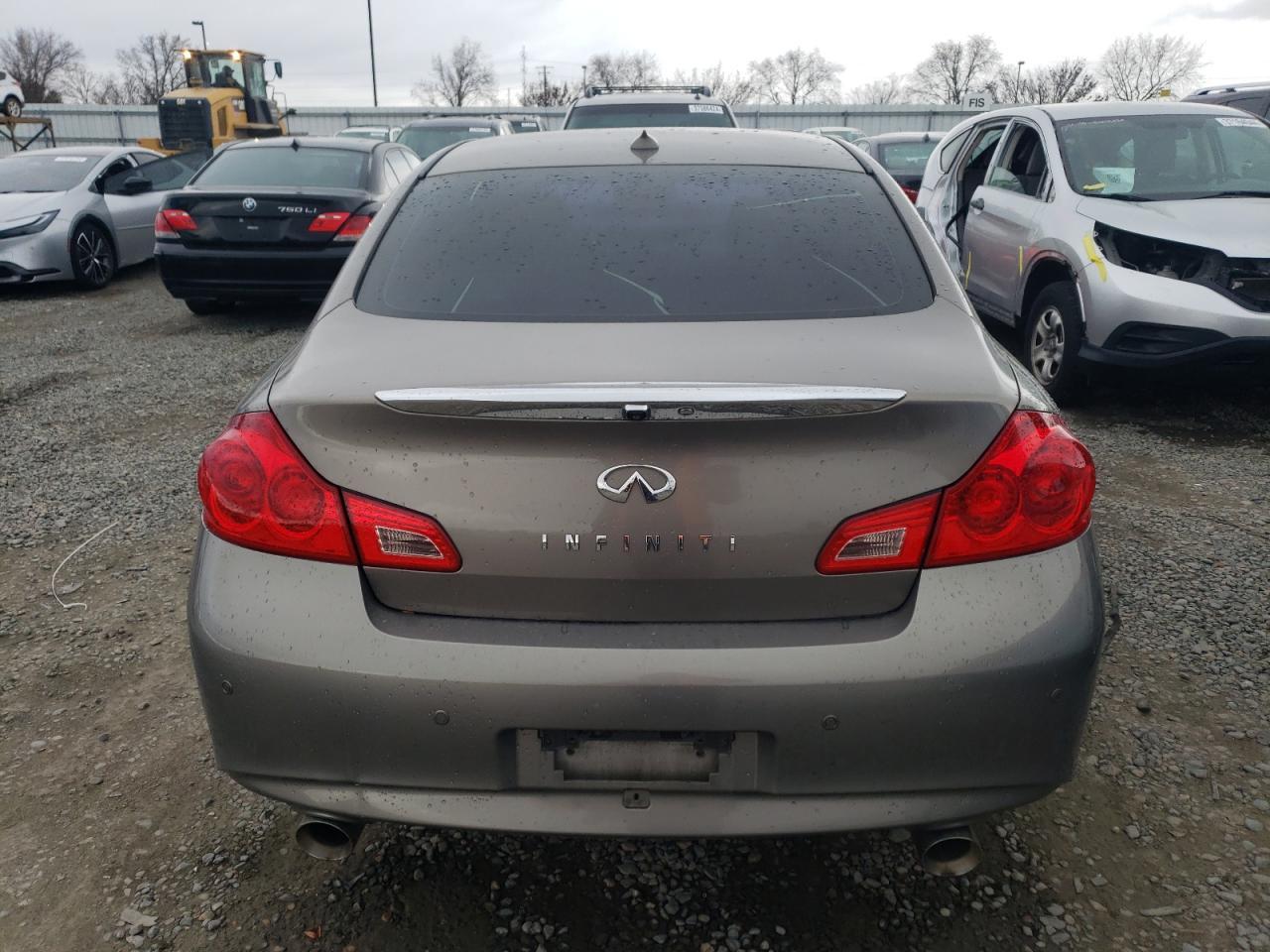 2012 INFINITI G37 BASE - Image 6