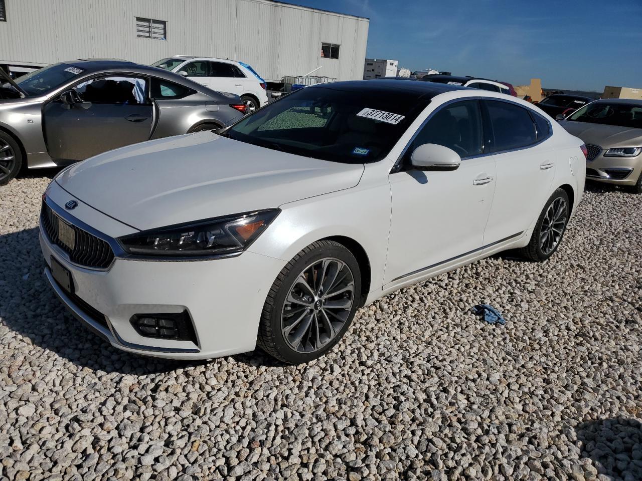 2017 KIA CADENZA PR