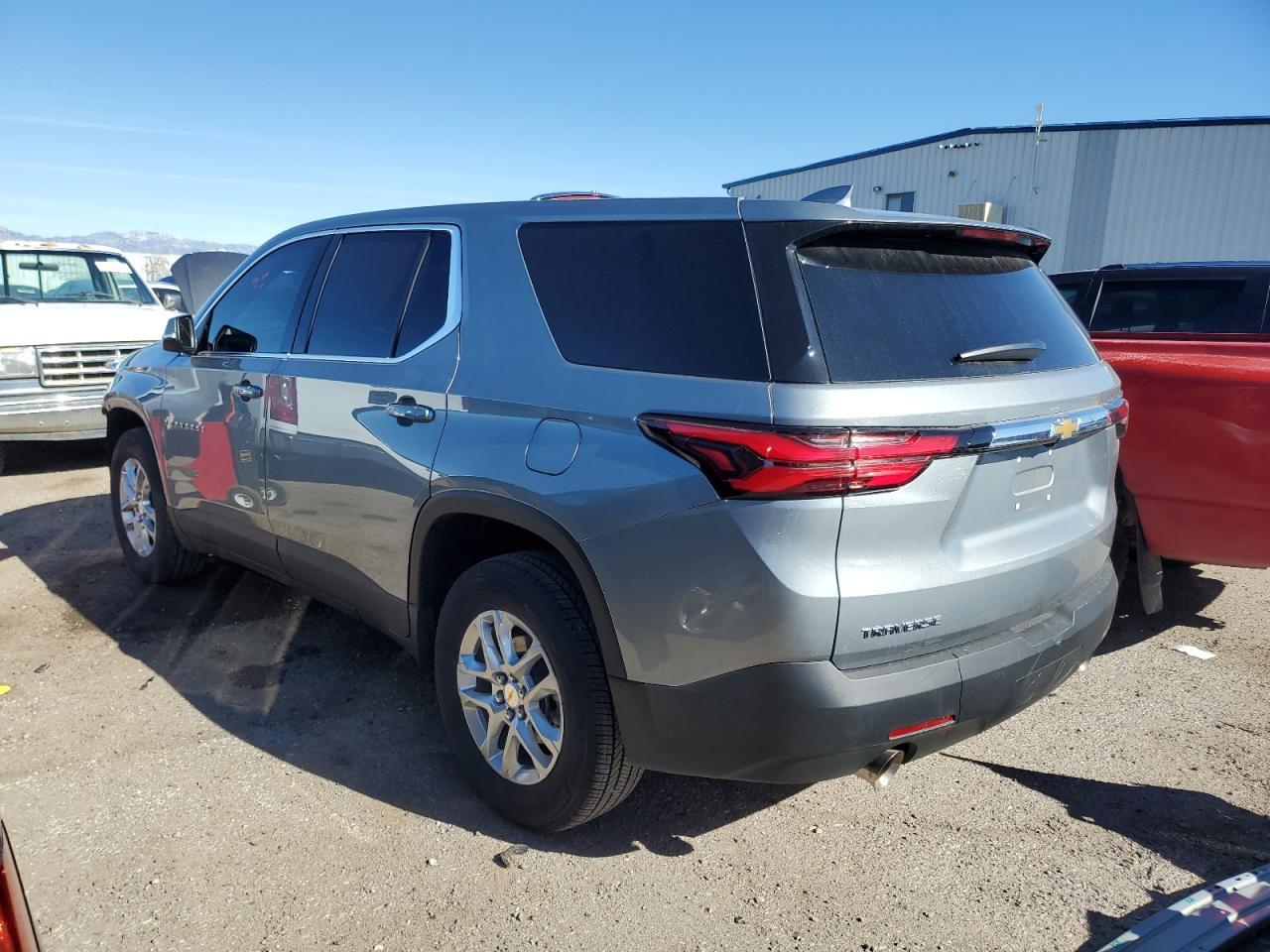 2023 CHEVROLET TRAVERSE L - Фото 2