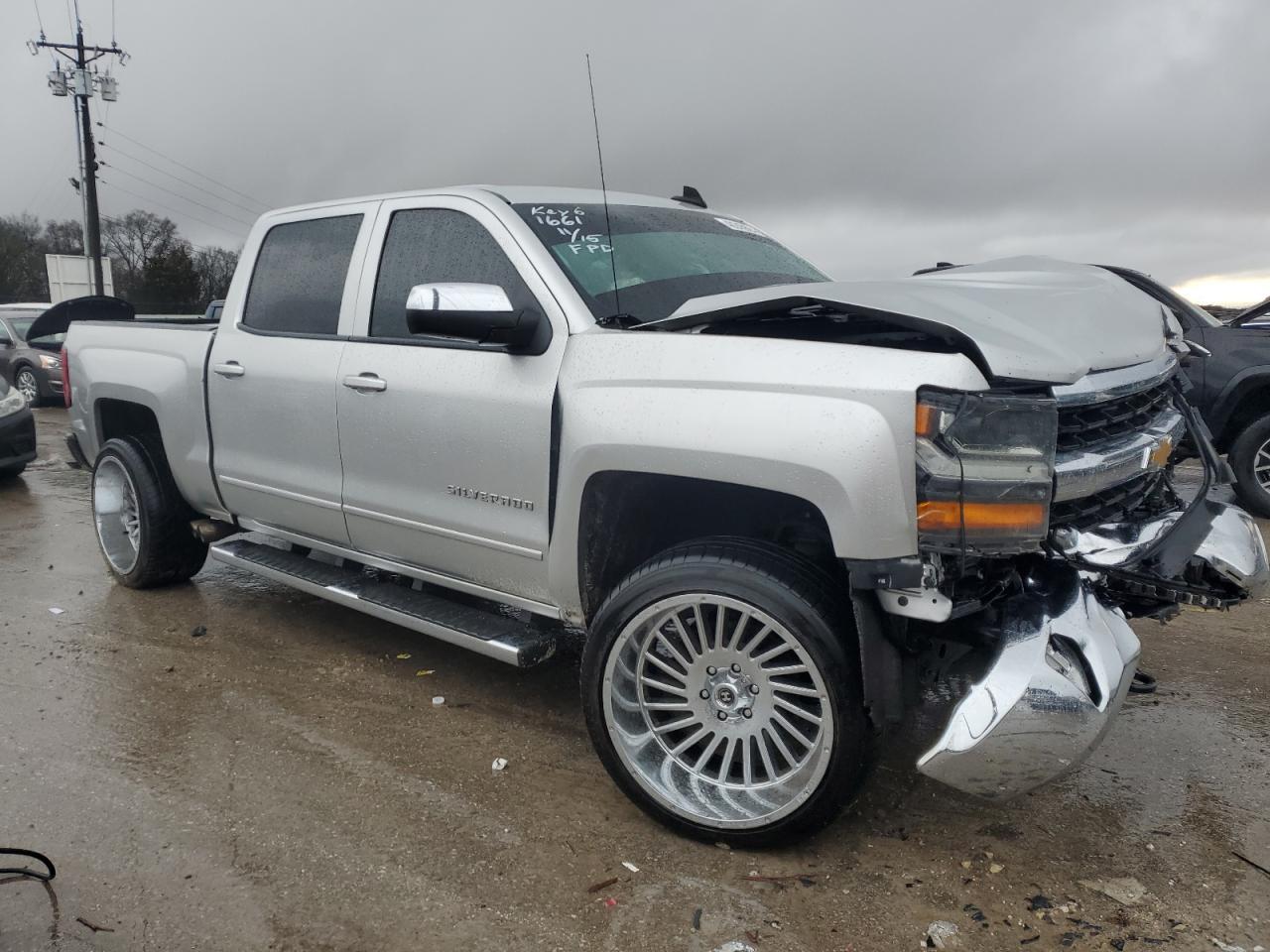 2018 CHEVROLET SILVERADO - Image 4