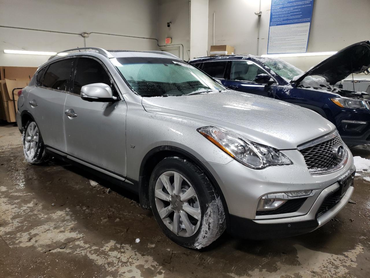 2016 INFINITI QX50 - Image 4
