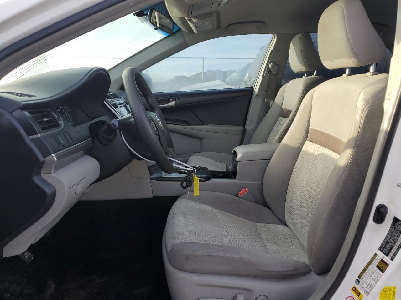 2014 TOYOTA CAMRY L - Image 7