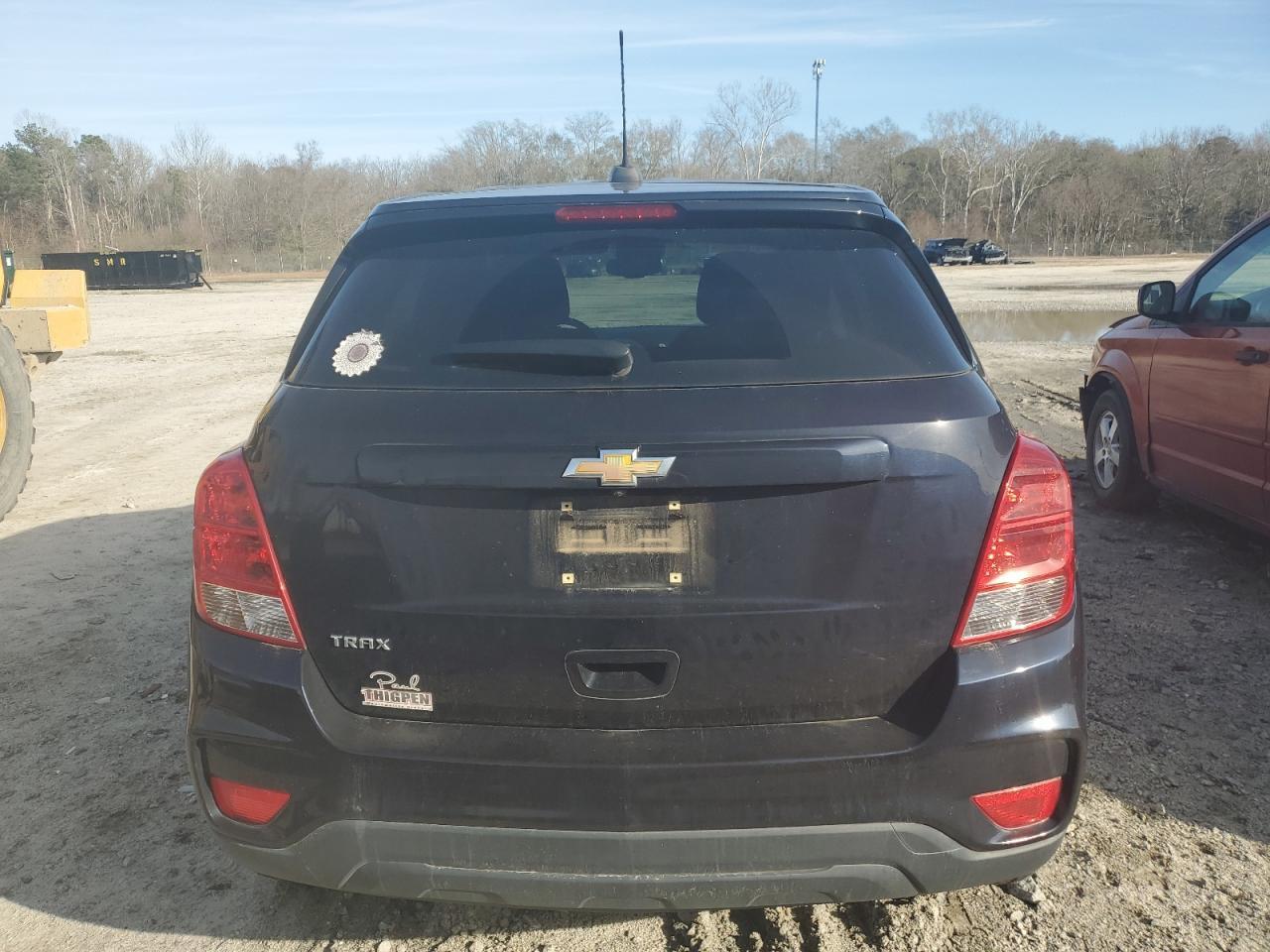2021 CHEVROLET TRAX LS - Image 6