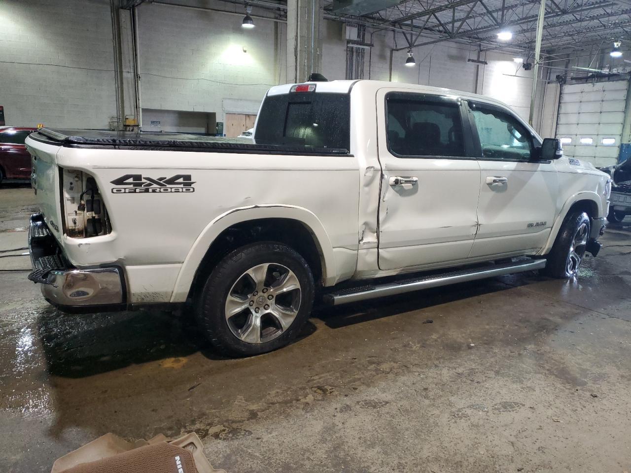 2019 RAM 1500 LARAM - Фото 3