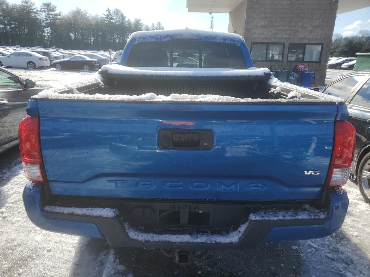 2016 TOYOTA TACOMA DOU - Фото 6