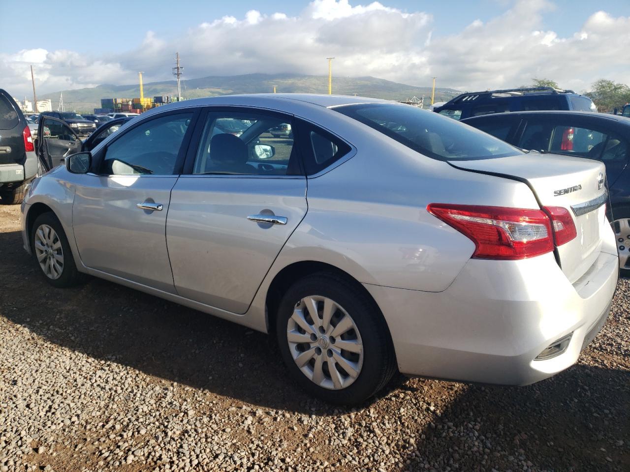 2018 NISSAN SENTRA S - Фото 2